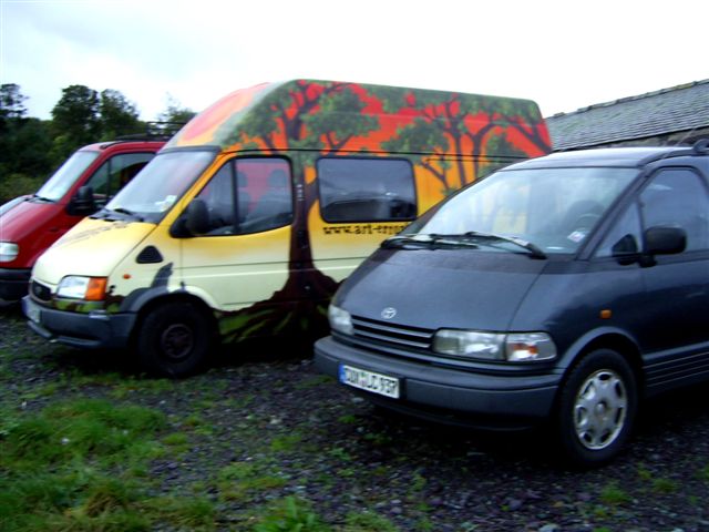 Tour Vans